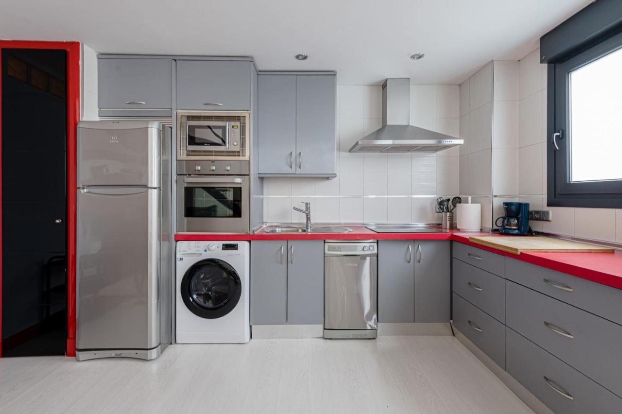 Modern 2-Bedroom Duplex Next To The Retiro By Sharingco. マドリード エクステリア 写真